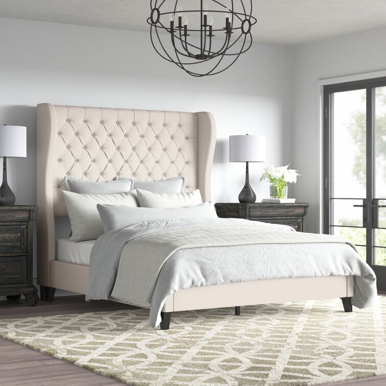 High back 2024 tufted bed